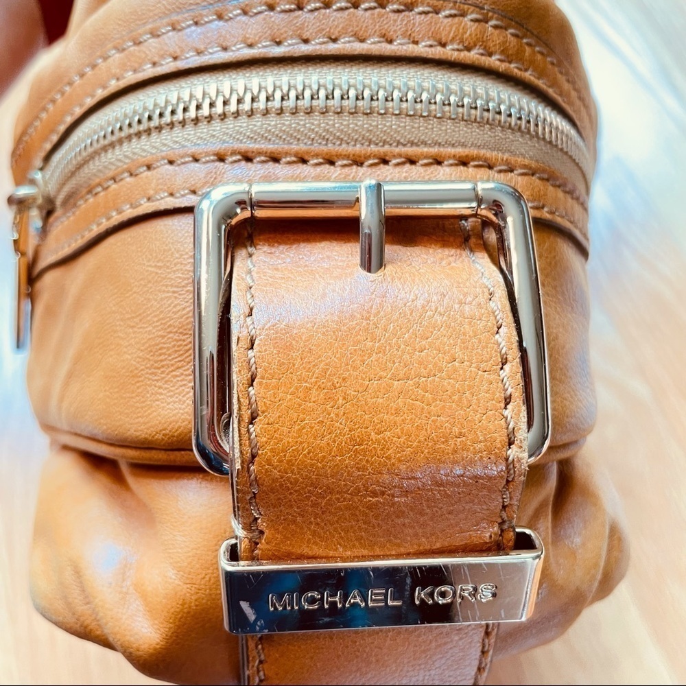 Michael Kors purse leather caramel shoulder bag super funky festival hip - Picture 15 of 16